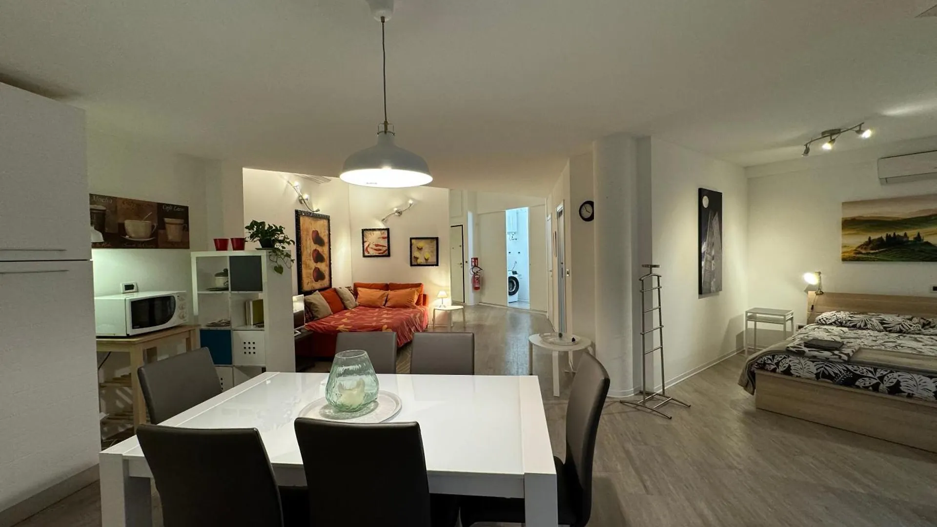 Siepelunga Nest Apartment Bologna 0*,  Italy